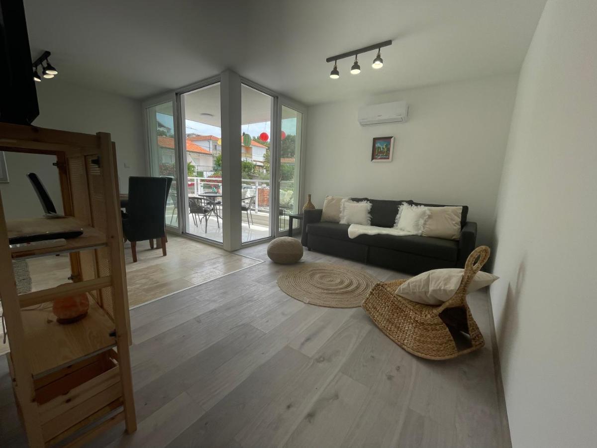 Vila Regina Apartment Paloma With Swimming Pool Jezera Zewnętrze zdjęcie