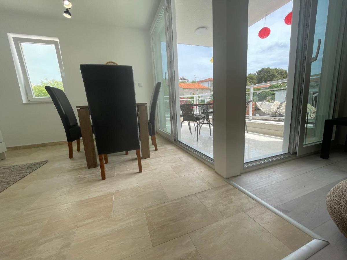 Vila Regina Apartment Paloma With Swimming Pool Jezera Zewnętrze zdjęcie