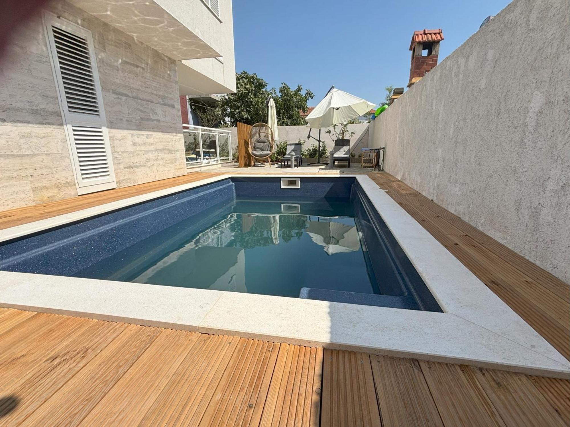 Vila Regina Apartment Paloma With Swimming Pool Jezera Zewnętrze zdjęcie