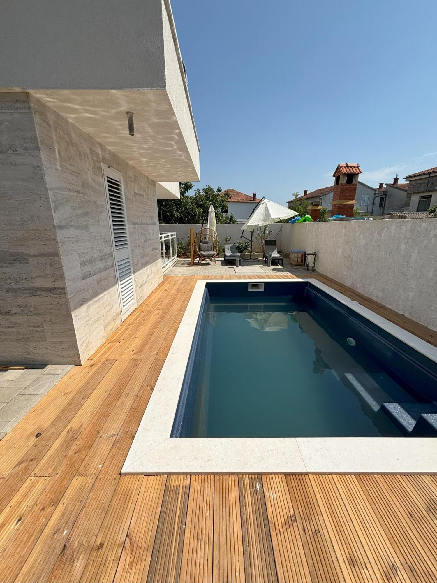 Vila Regina Apartment Paloma With Swimming Pool Jezera Zewnętrze zdjęcie