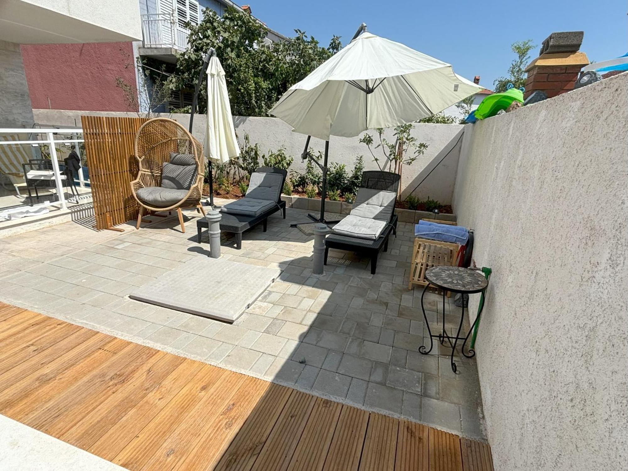 Vila Regina Apartment Paloma With Swimming Pool Jezera Zewnętrze zdjęcie